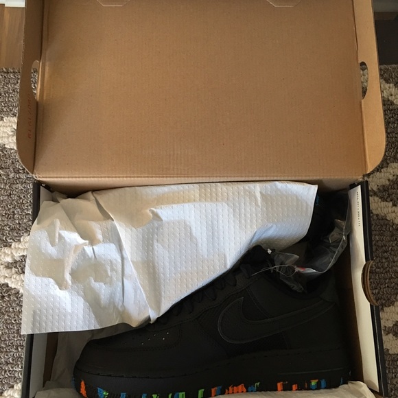 Nike Air Force 1 NYC Parks size 7.5 Men’s/9 womens - Picture 2 of 5